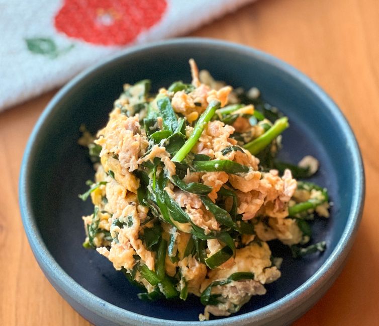 Easy Tuna, Garlic Chive & Egg Stir Fry