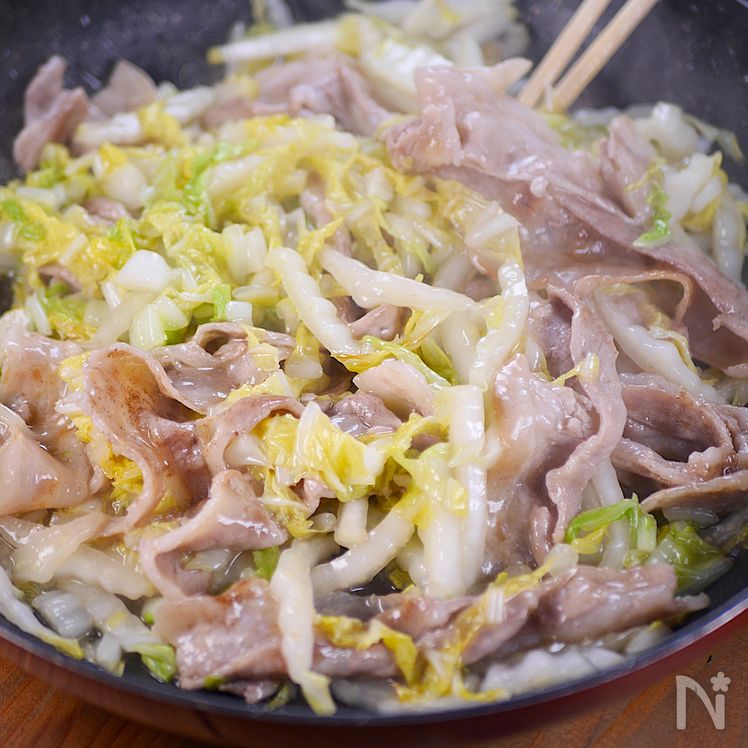 Japanese-Style Stir-Fried Pork and Napa Cabbage with Savory Salt & Umami Sauce Process3