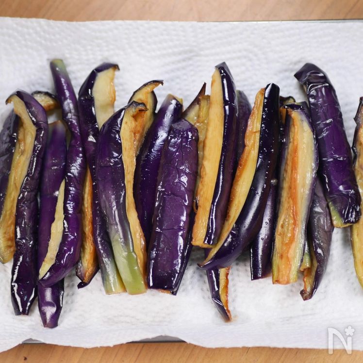 Japanese-Style Eggplant with Savory Pork Sauce Process2