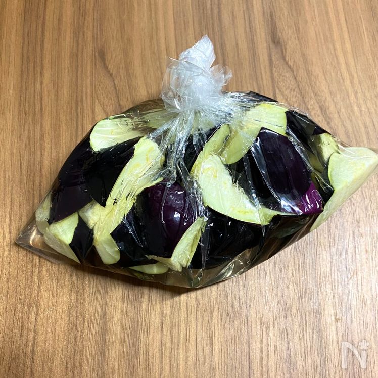 Sweet and Savory Stir-Fried Chicken and Eggplant with Ginger Soy Sauce Process1