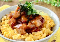 Teriyaki Chicken Rice Bowl (Yakitori Don)