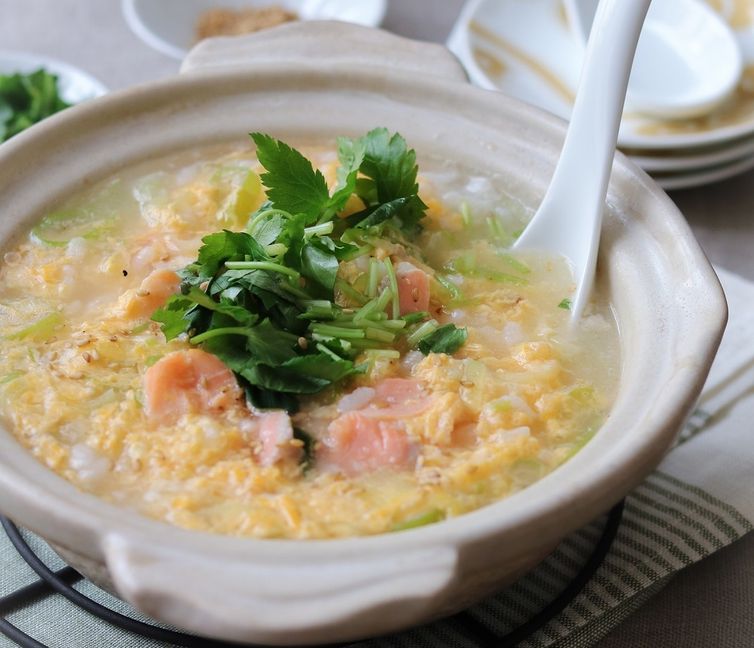 Classic Japanese Rice Porridge (Salmon Zosui)