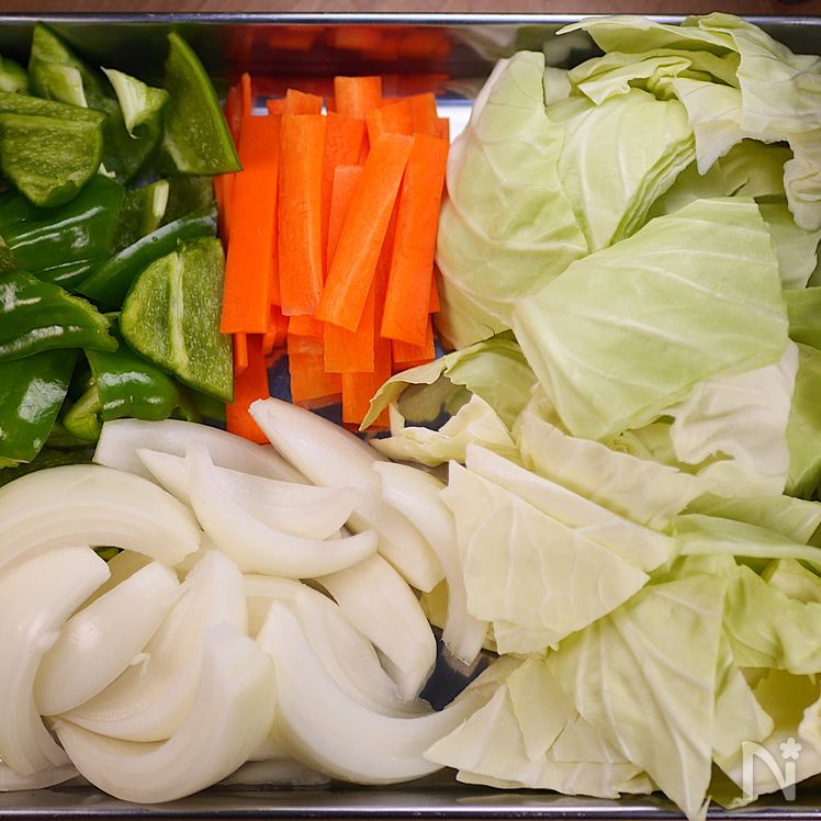 Miso Pork & Stir-Fried Veggies – A Popular Japanese Set Meal Process2