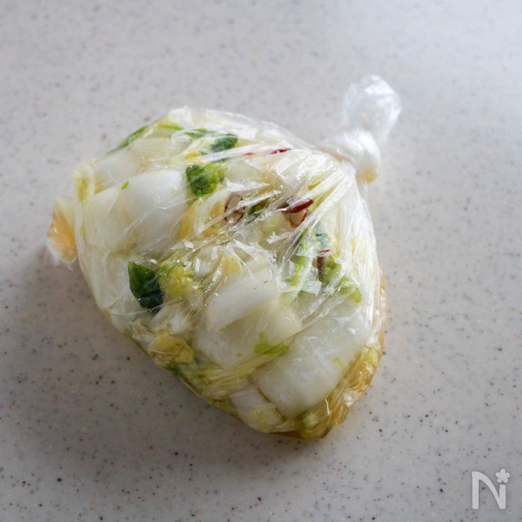 Quick Pickled Napa Cabbage with Shirodashi – Light and Refreshing Process2
