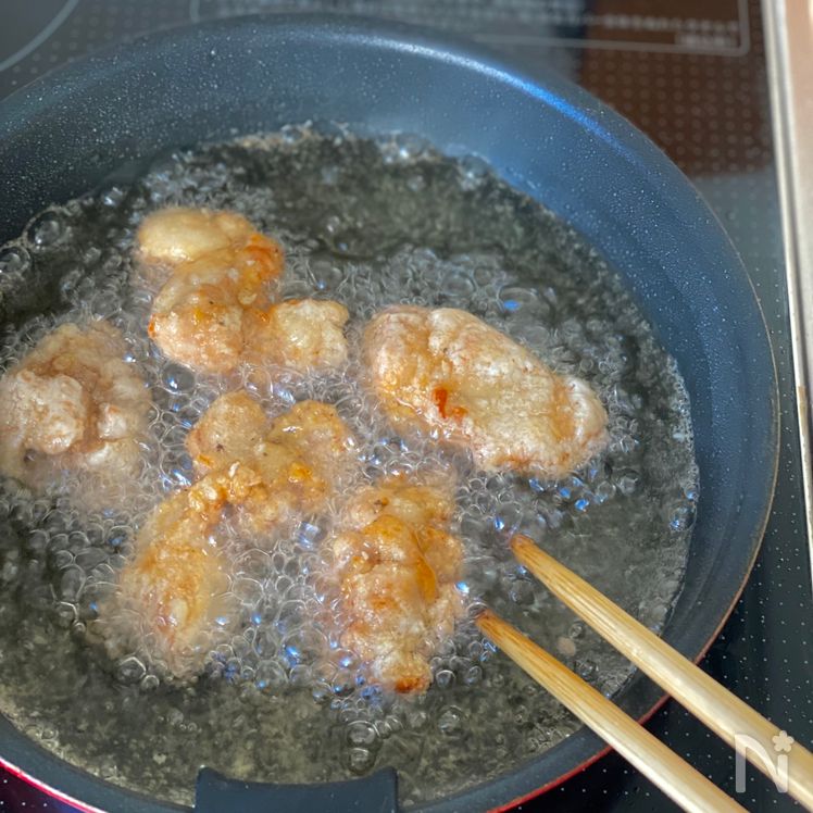 Bite-sized Fried Chicken with Green Onion Sauce (Yūrinchi, 油淋鶏) Process6