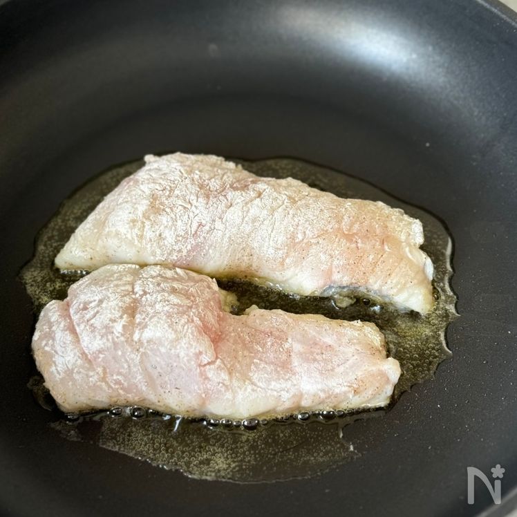 Pan-Seared Cod with Lemon Butter Sauce (Tara Meunière) Process4