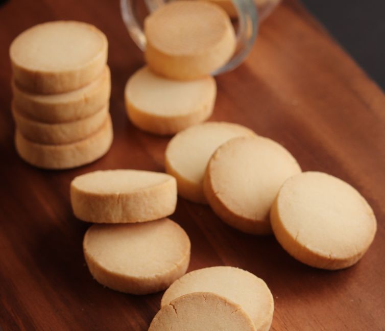 Melt-in-Your-Mouth Rice Flour Cookies (Gluten-Free)
