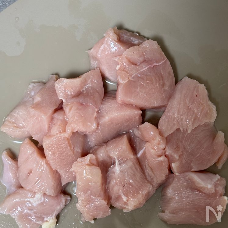 Japanese-Style Garlic Chicken Breast Cutlets Preparation