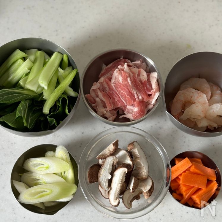 Japanese-Style Crispy Noodles with Thick Savory Sauce (Ankake Yakisoba) Process1