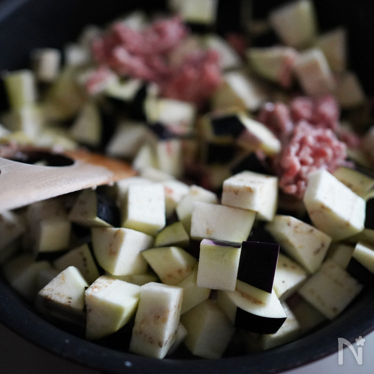 Miso-Style Eggplant and Ground Meat Bowl (Mapo Nasu Donburi) Process2