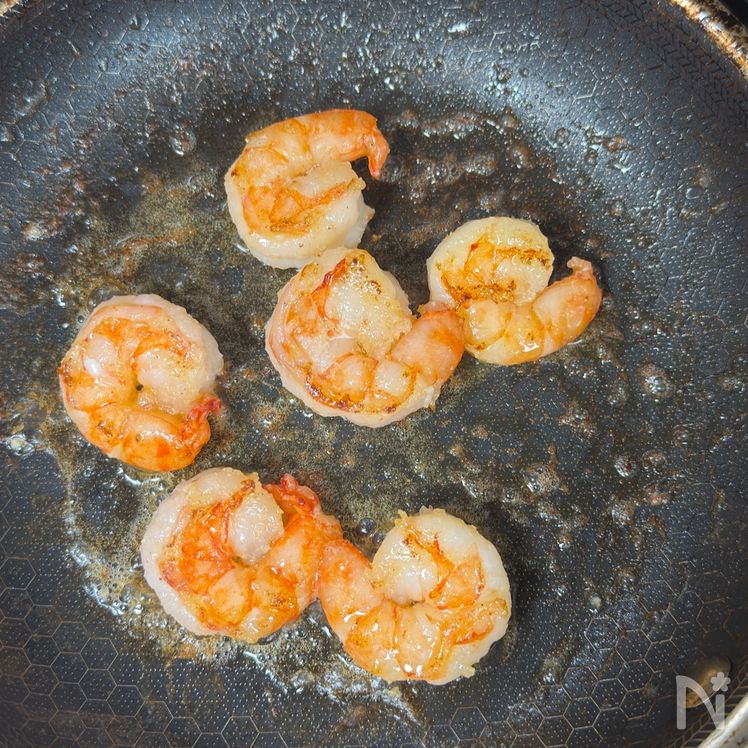 Broccoli and Shrimp Umami Stir-Fry with Aurora Sauce Process1