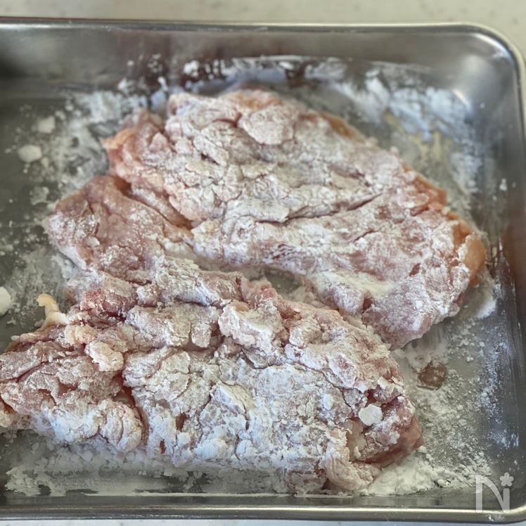 Crunchy-Coated Yūrinchi (Japanese Fried Chicken with Sauce) Process2