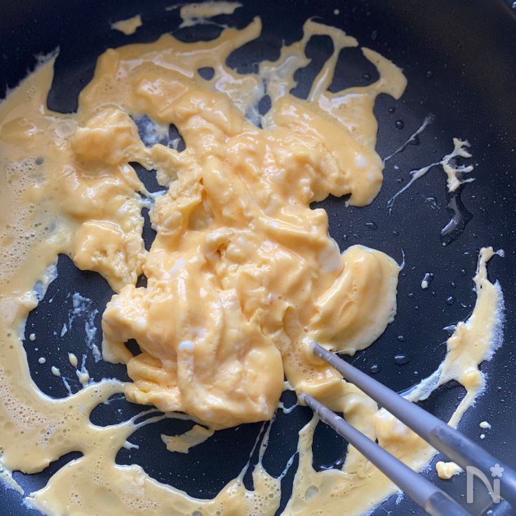 Teriyaki Chicken and Fluffy Egg Rice Bowl (Teritama Chicken-Don) Process3