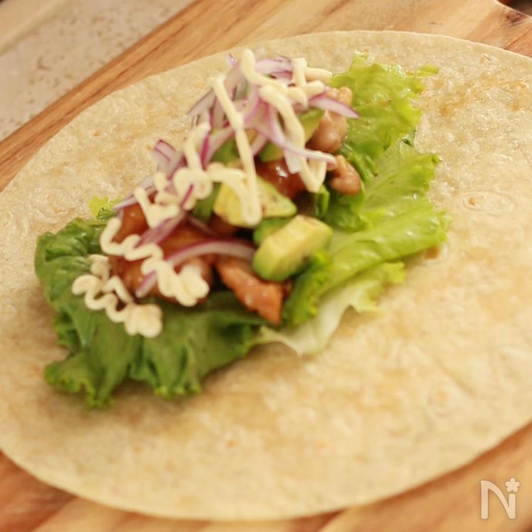 Teriyaki chicken wrap Process3