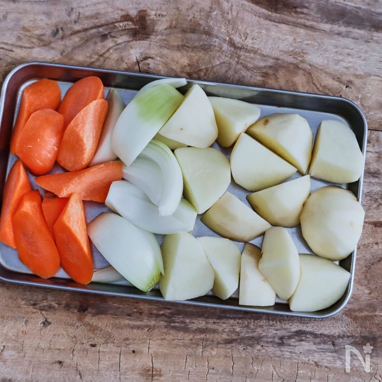 Japanese-style Meat and Potatoes(Nikujaga) Process1