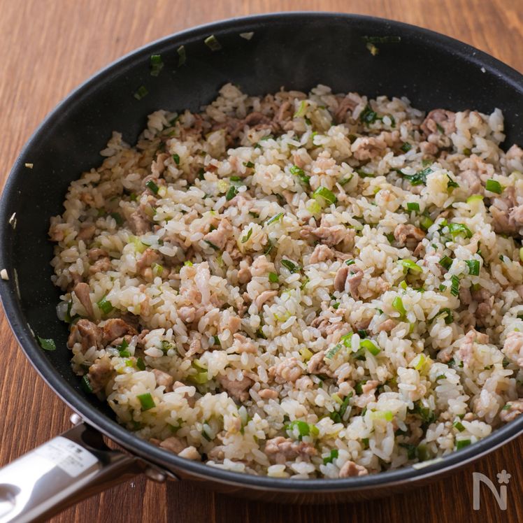 Garlic Butter Rice with Pork and Green Onions Process3