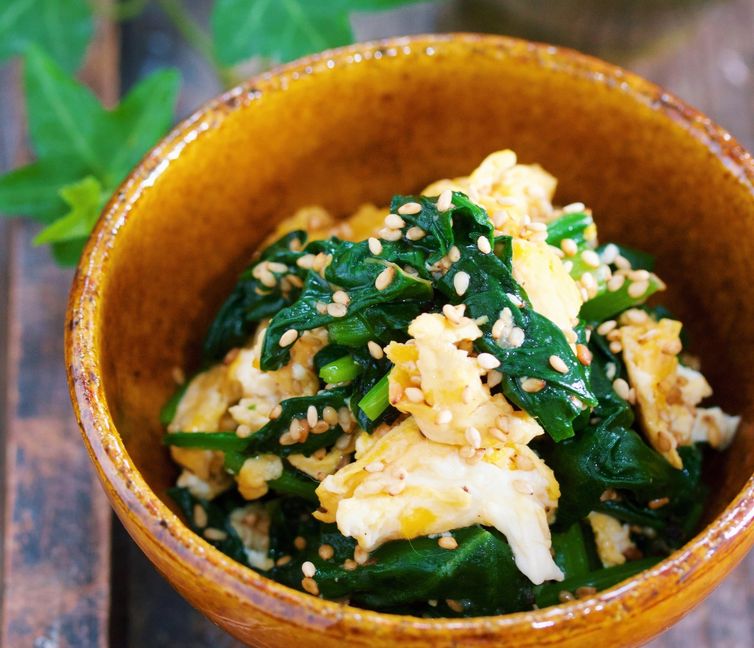 Stir-Fried Spinach and Egg Namul