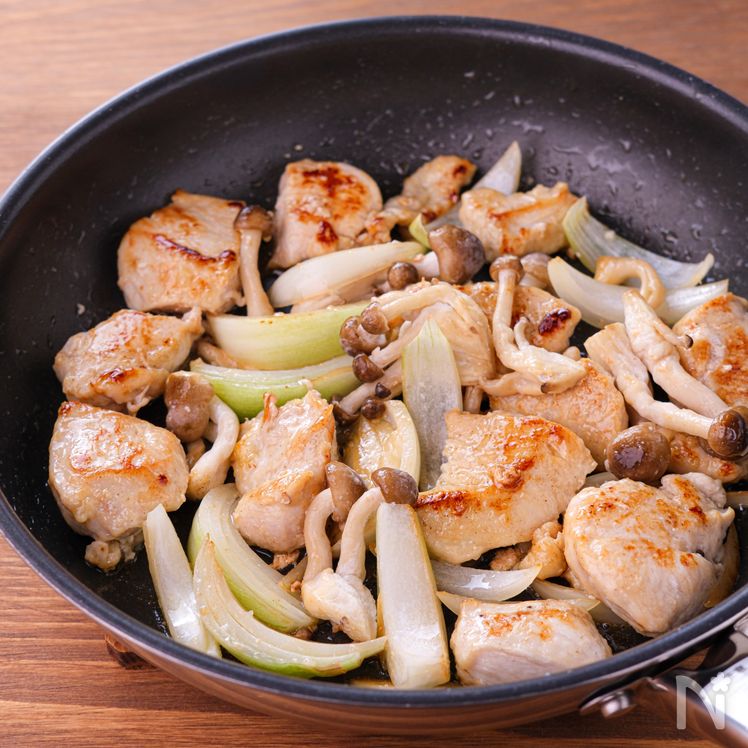 Tomato-Braised Chicken with Melted Cheese Process2