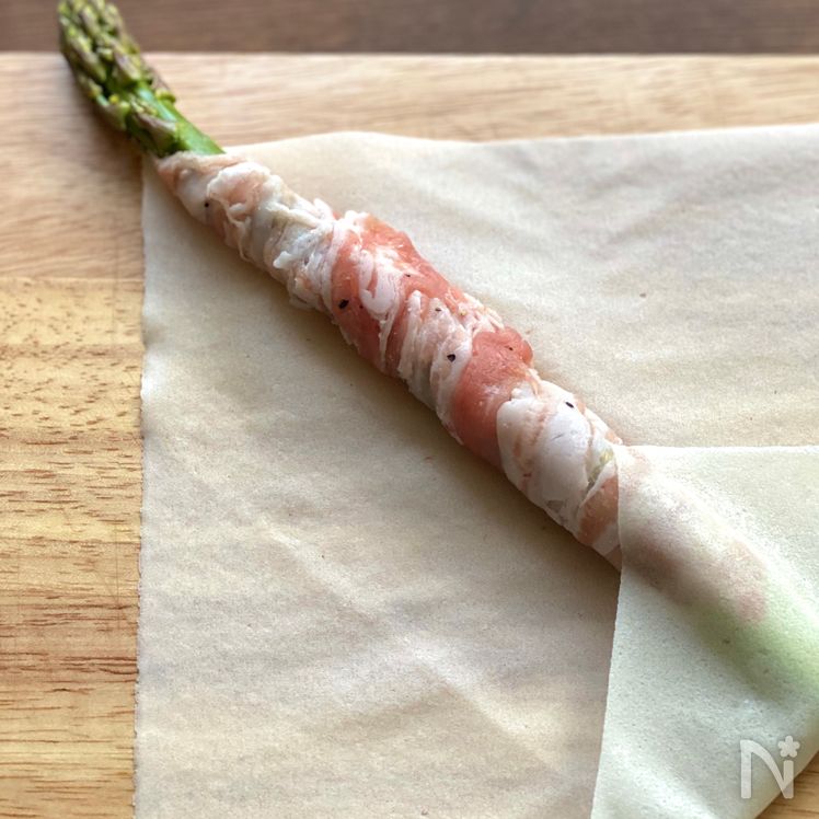 Izakaya-Style Asparagus Spring Rolls Process2