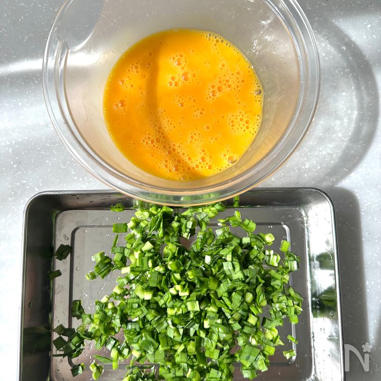 【Nira Tama】Stir-Fried Chive and Egg Rice Bowl — A Classic Diner-Style Dish in Just 5 Minutes Process1