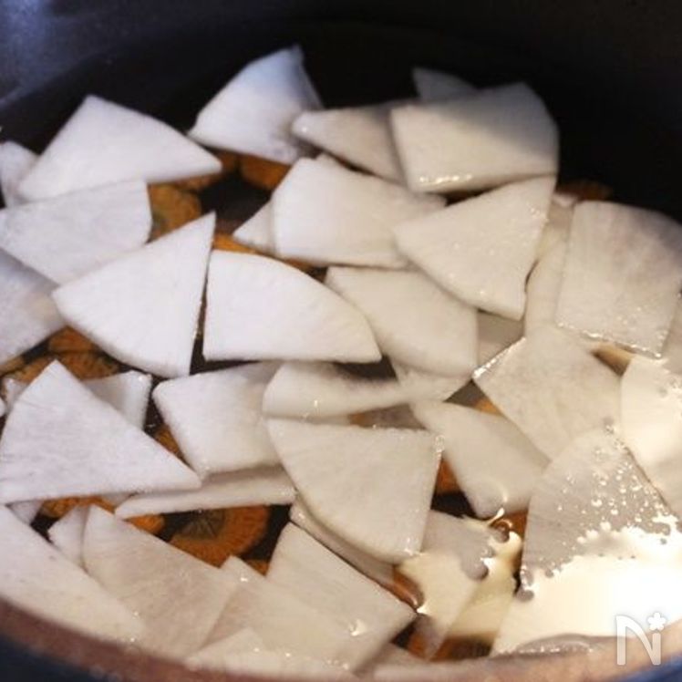 Nutritious Canned Mackerel Miso Soup Process1