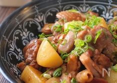 Sweet and Savory Garlic Chicken with Fluffy Potatoes