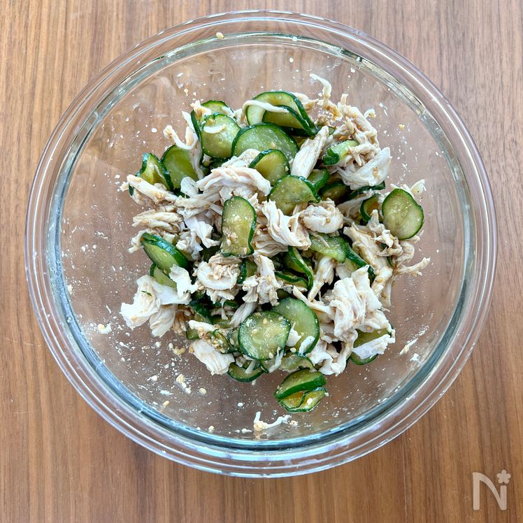 Chicken Tenderloin and Cucumber Sesame Salad Process3