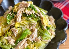 Addictive Cabbage & Sasami with a Sesame–Soy Sauce Garlic Sauce