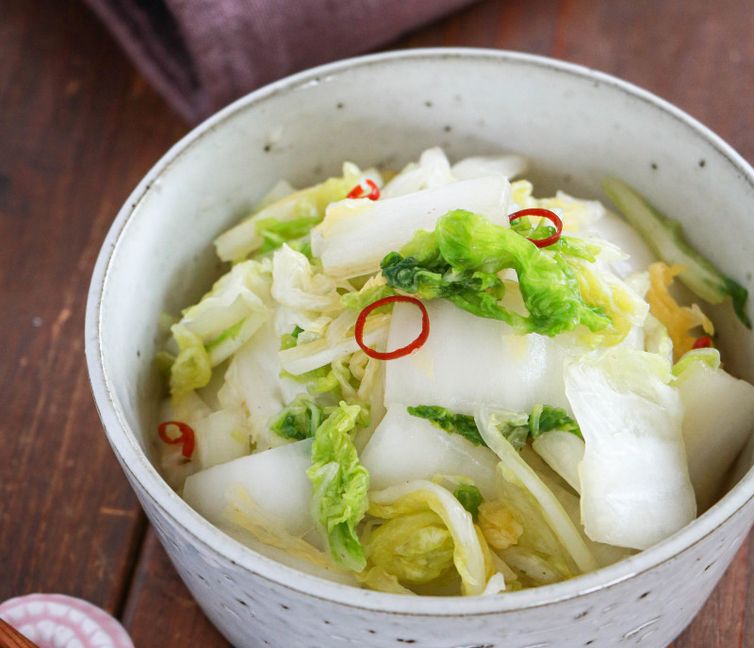 Quick Pickled Napa Cabbage with Shirodashi – Light and Refreshing