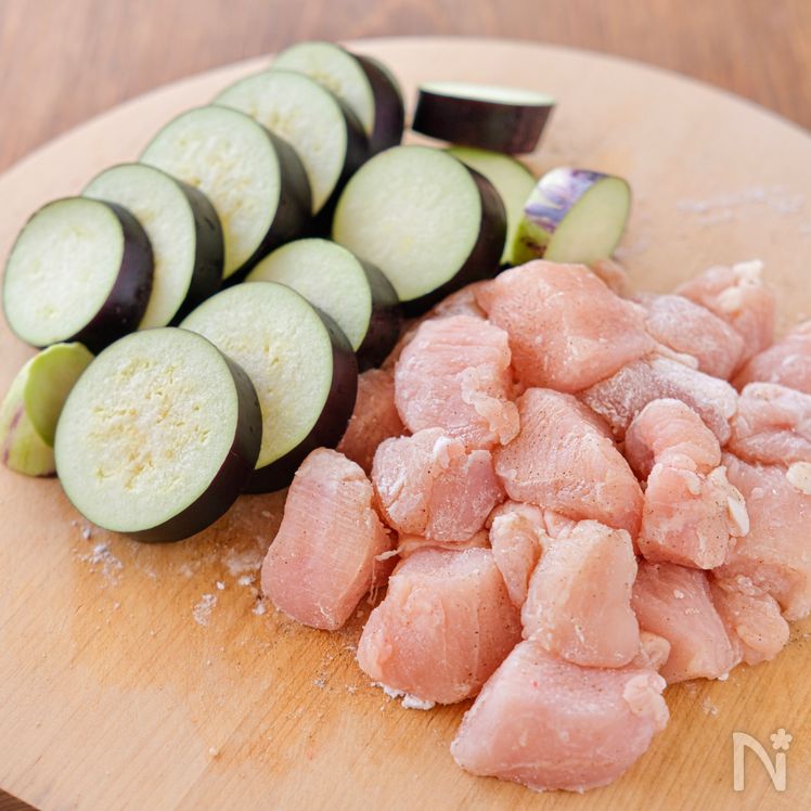 Japanese Stir-Fried Chicken Breast and Eggplant with Bonito Soy Sauce Process1