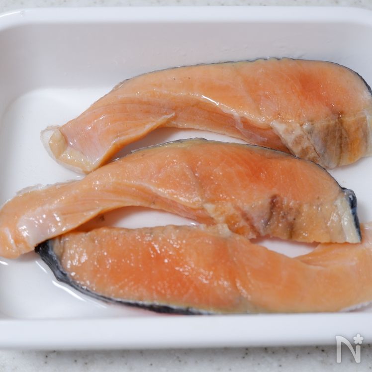 Grilled Salmon with Japanese Mushroom Sauce Preparation