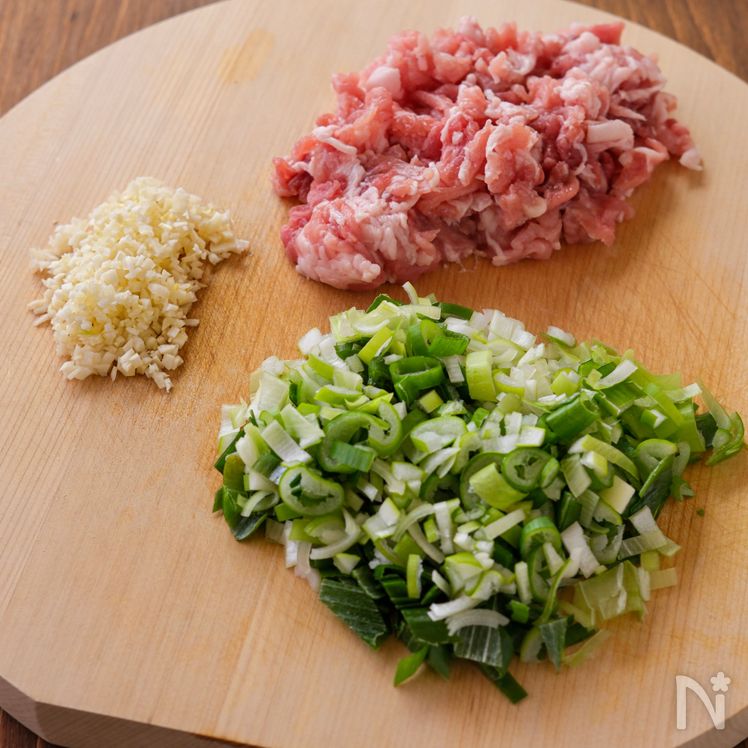 Garlic Butter Rice with Pork and Green Onions Process1