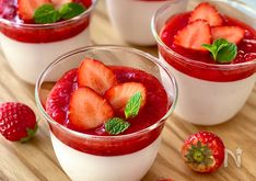 Strawberry Yogurt Mousse (いちごのヨーグルトムース)