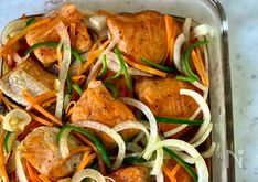 Salmon Nanbanzuke (Marinated Fried Salmon, 鮭の南蛮漬け)
