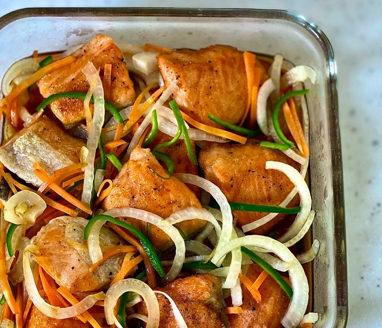 Salmon Nanbanzuke (Marinated Fried Salmon, 鮭の南蛮漬け)