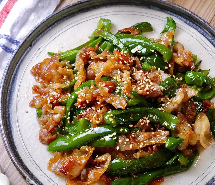 Savory Stir-Fried Pork Belly with Bell Peppers