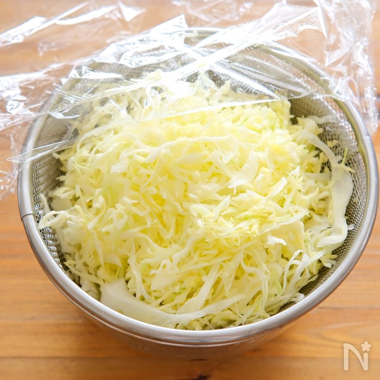 Sauce Katsudon (ソースカツ丼) Preparation