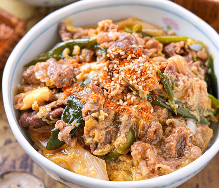 Sweet and Savory Beef Sukiyaki Bowl with Egg