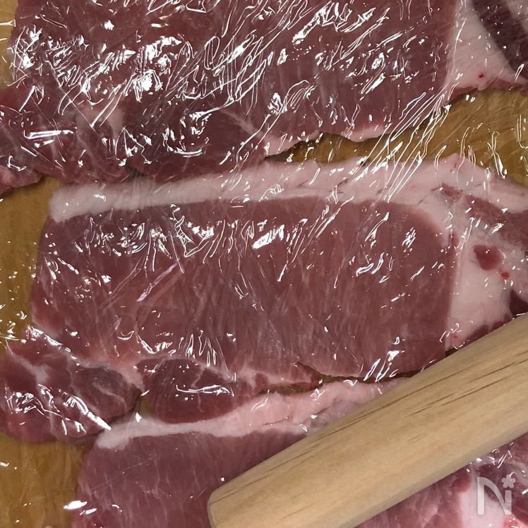 Thịt Heo Chiên Xù Sốt Miso Ngọt (Miso Katsu) Process2