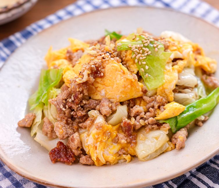 Stir-Fried Ground Pork, Cabbage, and Egg with Miso Sauce