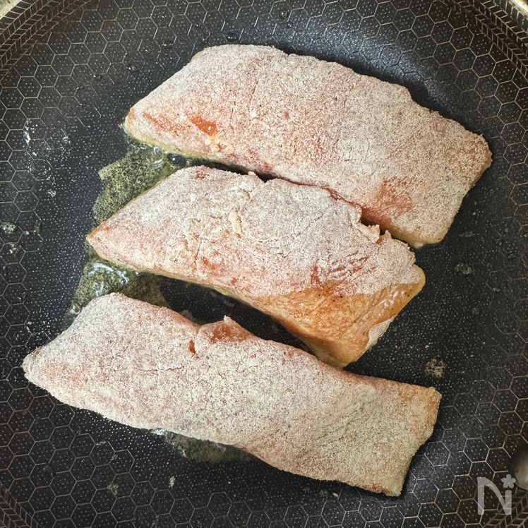 10-Minute Salmon with Butter Ponzu Process1