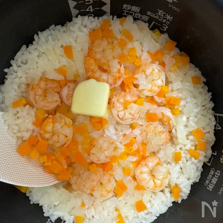 Easy Rice Cooker Garlic Shrimp Pilaf Process3