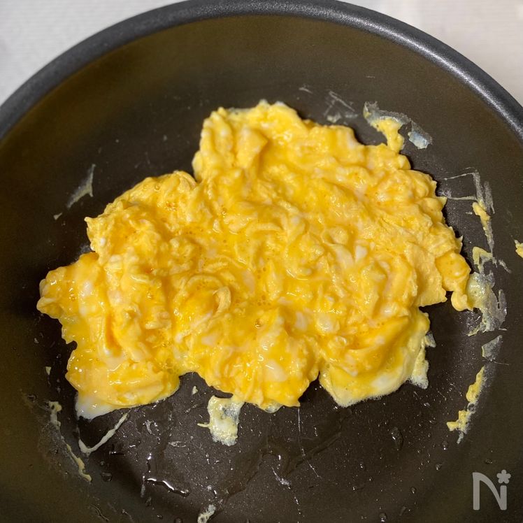 Warm and Comforting Tofu with Spinach and Fluffy Eggs Process2