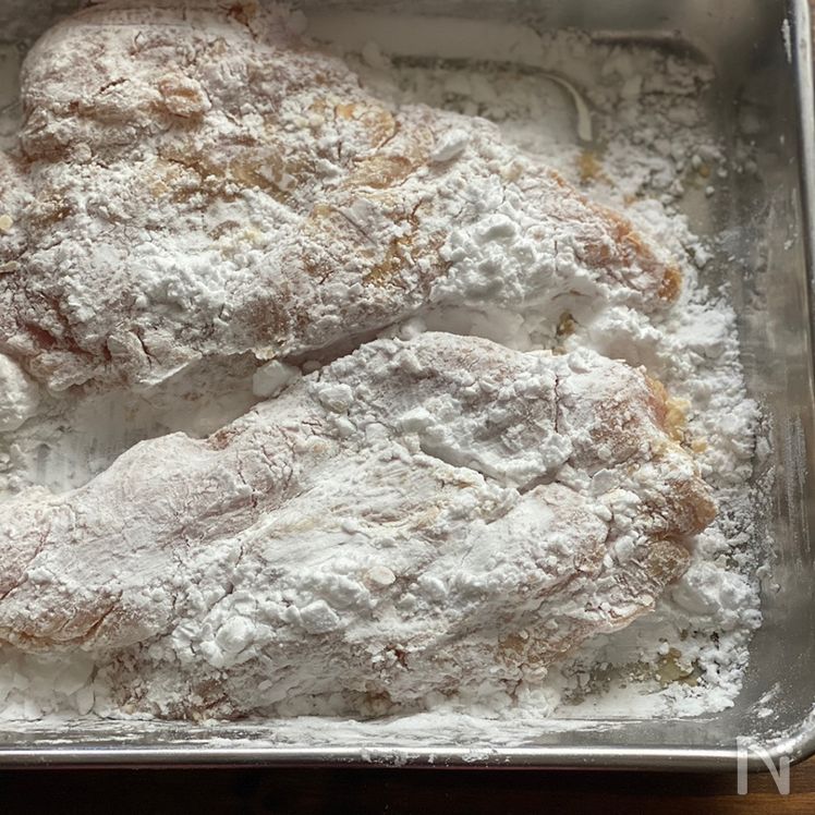 Crispy Yurinchi Chicken Breast (Japanese-Style Fried Chicken with Scallion Sauce) Process2