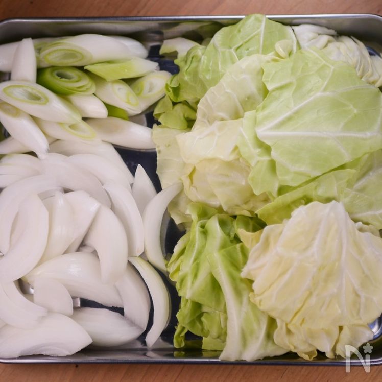 Pork Belly and Cabbage Sweet & Spicy Miso Stir-Fry Process1