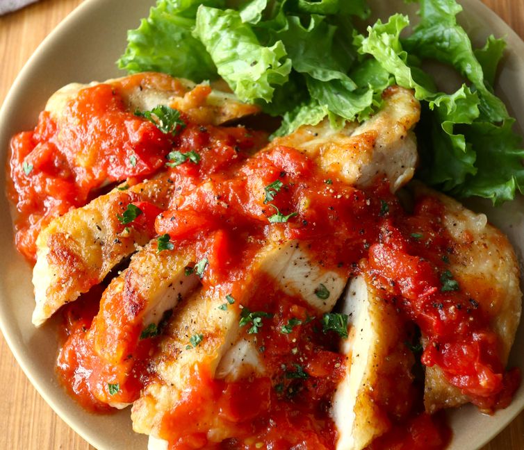 One-Pan Chicken Breast Steak with Tomato Garlic Sauce