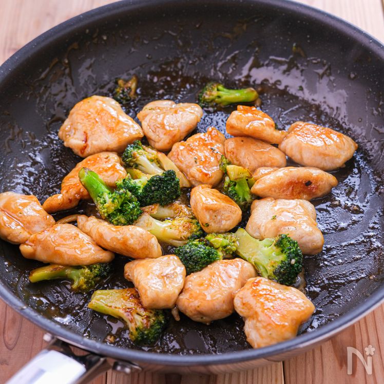 10-Minute Chicken and Broccoli with Oyster Mayo Sauce Process3
