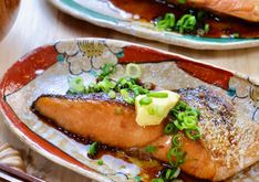 Easy Japanese Fish Dish: Pan-Fried Salmon with Butter Citrus Soy Sauce