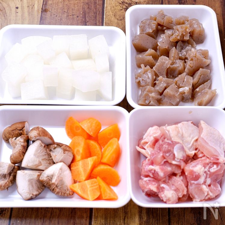 Japanese Simmered Chicken and Root Vegetables –  Richly-Flavored Comfort Dish Process2