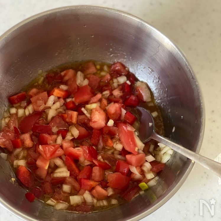 Carpaccio-Style Steamed Chicken and Tomato Salad Process3